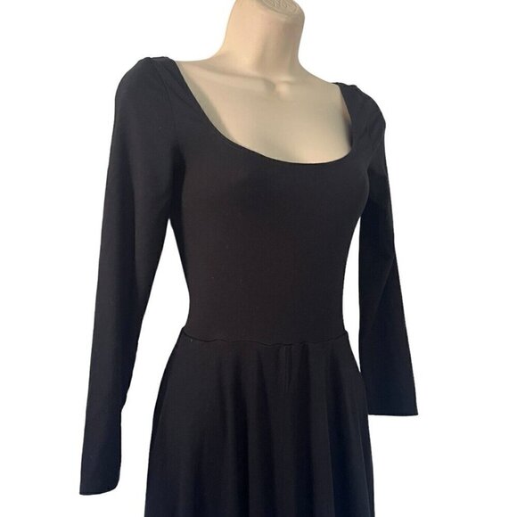 Reformation Jeans Women's Sz XS Black Flowy Long Sleeve Scoop Neck Midi Dress - Picture 3 of 7